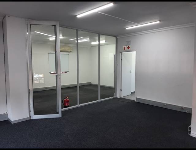 88M² OFFICE TO LET IN HILLCREST CENTRAL